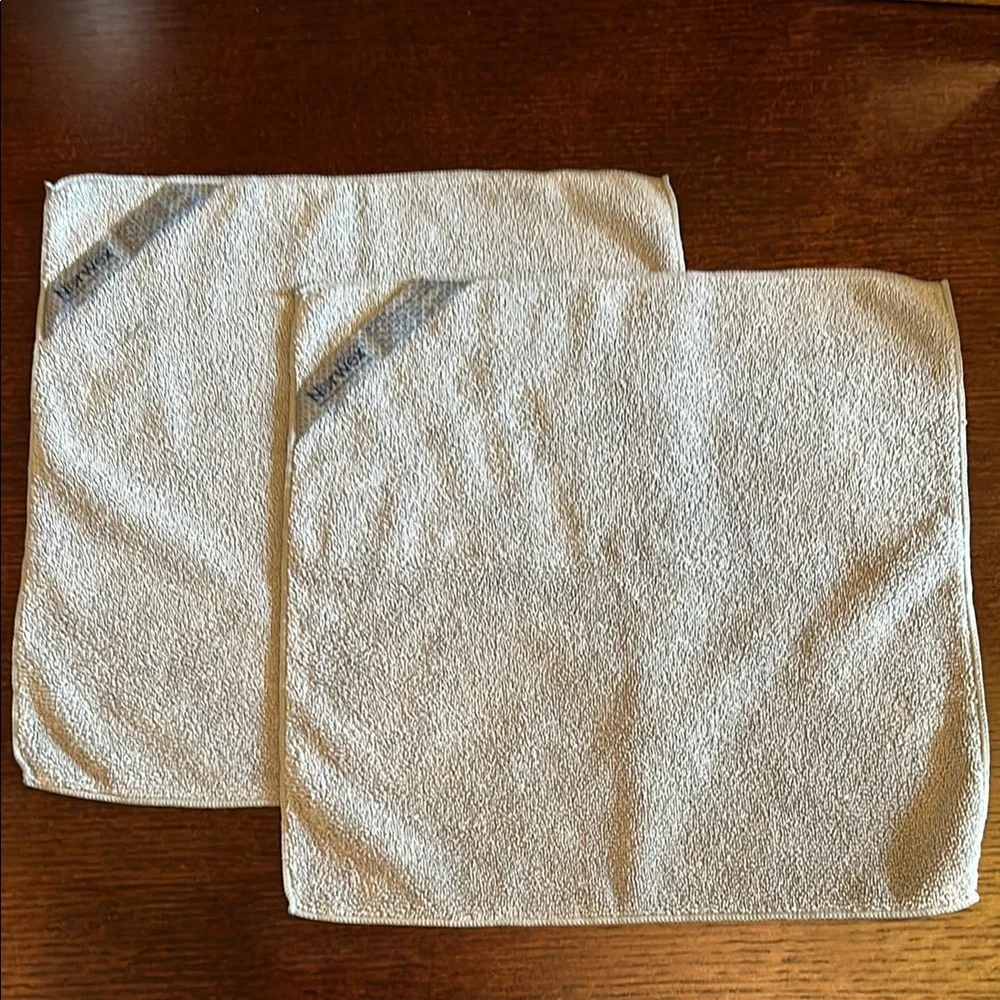 EUC (2) Norwex BODY & FACE Microfiber Gray Washcloth Set of 2 cloths